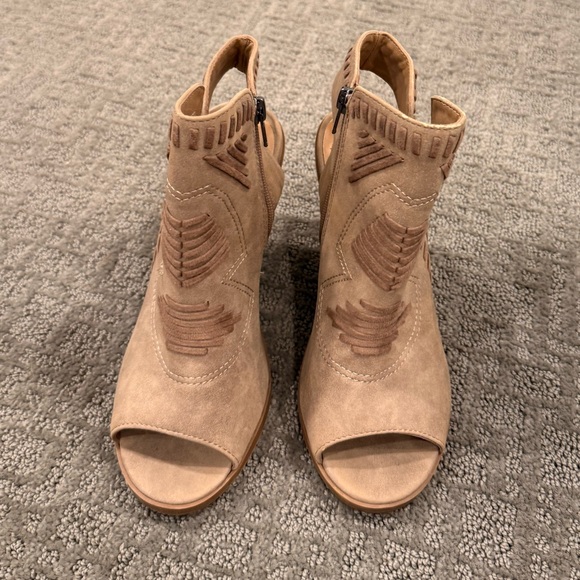 7 Taupe Peep Toe Bootie - Picture 3 of 13